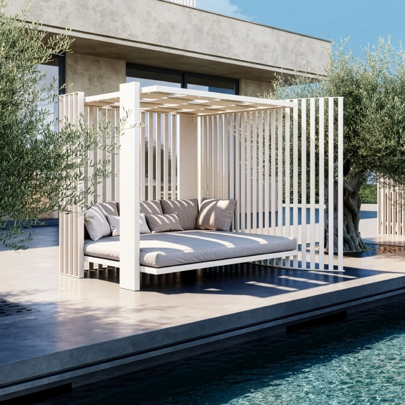 Cabanas & Daybeds