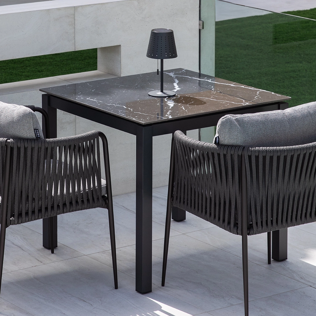 Café Tables